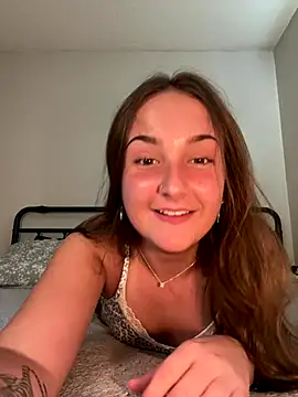 Snapshot of MadilynX777 chatting on October 10, 2025, 10:43 pm MadilynX777 online show from October 10, 2025, 10:43 pm