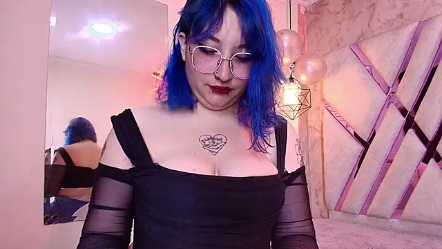 Snapshot of Lilith_curvy chatting on October 15, 2025, 8:06 pm Lilith curvy online show from October 15, 2025, 8:06 pm