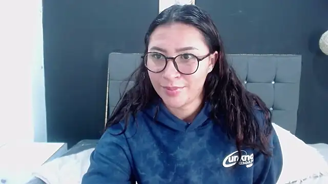 nicolee 8 online show from September 27, 2025, 11:16 am