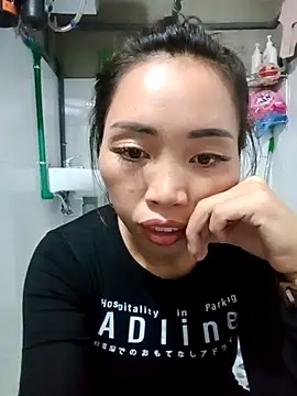 Snapshot of sulove_xx chatting on October 13, 2025, 2:29 pm sulove xx online show from October 13, 2025, 2:29 pm