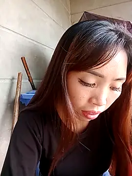 Snapshot of sulove_xx chatting on October 9, 2025, 5:52 am sulove xx online show from October 9, 2025, 5:52 am