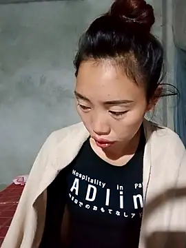 Snapshot of sulove_xx chatting on October 29, 2025, 11:25 pm sulove xx online show from October 29, 2025, 11:25 pm