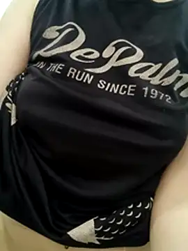 Snapshot of Buny_vera chatting on July 4, 2026, 2:10 pm Buny vera online show from July 4, 2026, 2:10 pm
