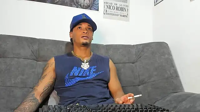  MACCARTHY TAYLOR online show from October 21, 2025, 2:33 am