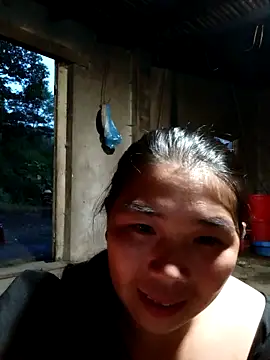 Snapshot of quynhkoolbae chatting on September 16, 2025, 11:22 am quynhkoolbae online show from September 16, 2025, 11:22 am