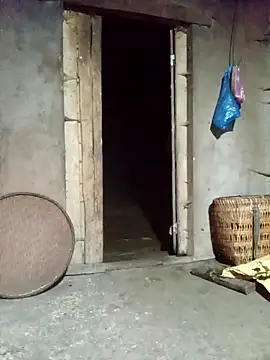 quynhkoolbae online show from November 5, 2025, 12:30 pm