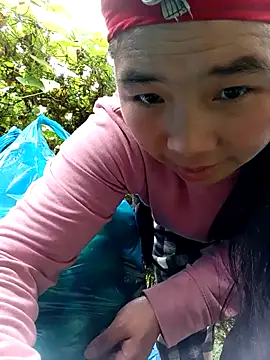 Snapshot of quynhkoolbae chatting on October 22, 2025, 3:06 am quynhkoolbae online show from October 22, 2025, 3:06 am