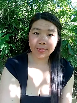 quynhkoolbae online show from November 28, 2025, 6:46 am