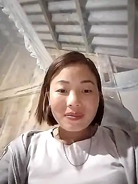 Annaacutee online show from December 2, 2025, 12:29 pm