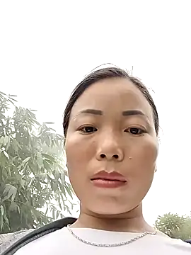 Annaacutee online show from September 22, 2025, 1:22 am