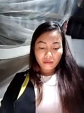 Annaacutee online show from November 1, 2025, 1:05 pm