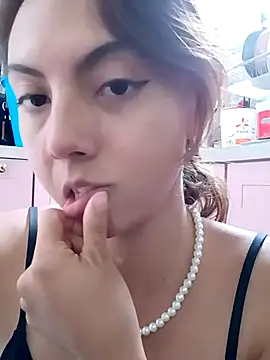 MoonBlueSex online show from September 18, 2025, 3:59 pm