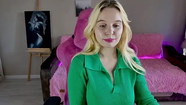 Charming Cutie online show from September 10, 2025, 11:09 am