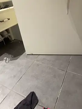 Snapshot of husbandandwifetobe chatting on October 22, 2025, 7:57 pm husbandandwifetobe online show from October 22, 2025, 7:57 pm