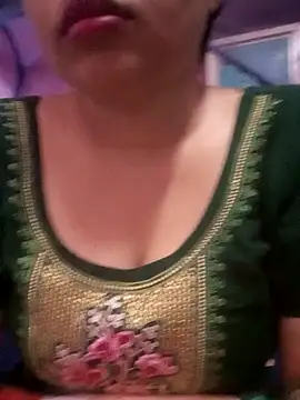 Snapshot of TINASONI chatting on September 28, 2025, 2:18 am TINASONI online show from September 28, 2025, 2:18 am