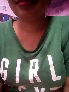 Snapshot of TINASONI chatting on September 29, 2025, 1:39 pm TINASONI online show from September 29, 2025, 1:39 pm