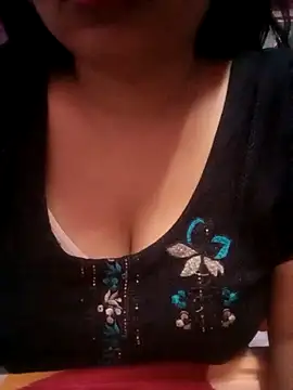 Snapshot of TINASONI chatting on September 27, 2025, 1:34 am TINASONI online show from September 27, 2025, 1:34 am