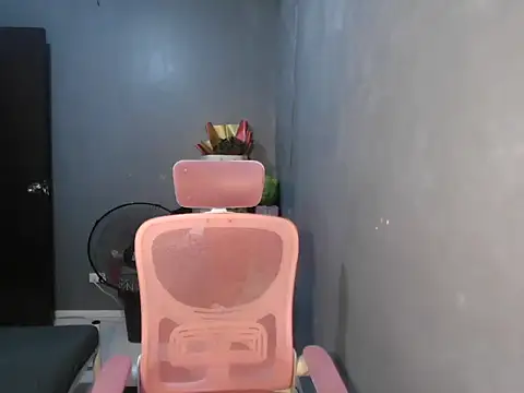 nanagrl online show from October 4, 2025, 2:24 am