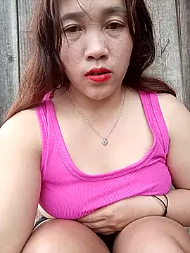 Snapshot of miumiu_00 chatting on October 4, 2025, 5:09 am miumiu 00 online show from October 4, 2025, 5:09 am