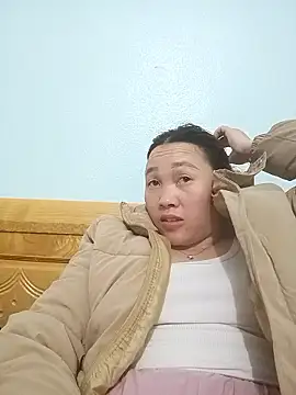 miumiu 00 online show from January 14, 2026, 12:31 pm