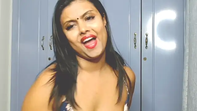 Indian GlowingMiax online show from November 8, 2025, 6:22 pm