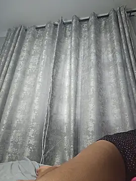 Indian GlowingMiax online show from November 4, 2025, 4:49 am