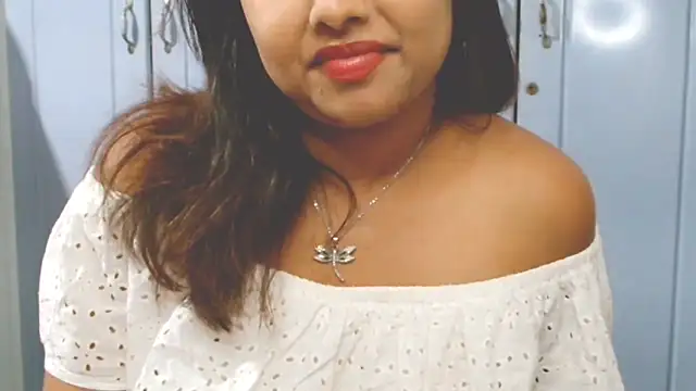 Snapshot of Indian_GlowingMiax chatting on September 18, 2025, 3:59 pm Indian GlowingMiax online show from September 18, 2025, 3:59 pm