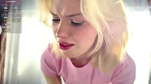 GlaydsLeveto online show from March 6, 2026, 4:51 am