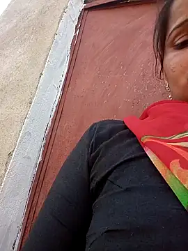 Snapshot of Rubi12A chatting on February 10, 2026, 4:11 am Rubi12A online show from February 10, 2026, 4:11 am