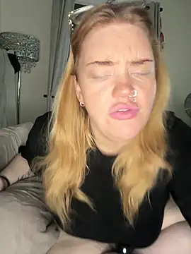 Snapshot of MysteriousMylaX chatting on October 19, 2025, 10:29 am MysteriousMylaX online show from October 19, 2025, 10:29 am