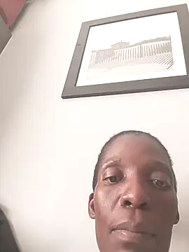 Snapshot of londie2 chatting on September 17, 2025, 10:28 am londie2 online show from September 17, 2025, 10:28 am