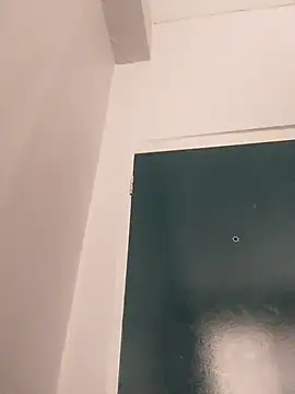 Snapshot of londie2 chatting on September 26, 2025, 10:33 am londie2 online show from September 26, 2025, 10:33 am