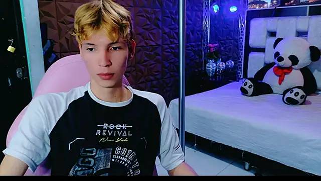 park jimin1 online show from October 14, 2025, 2:39 pm