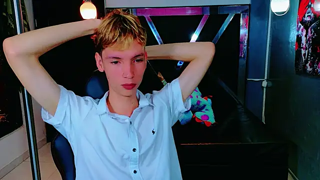 park jimin1 online show from November 30, 2025, 3:02 pm