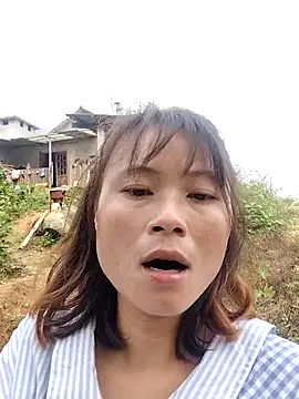 linda bae00 online show from October 11, 2025, 2:45 am