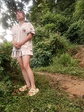 linda bae00 online show from September 18, 2025, 11:52 pm