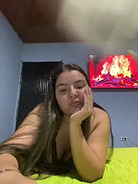 ValeriaS12 online show from September 9, 2025, 2:21 am