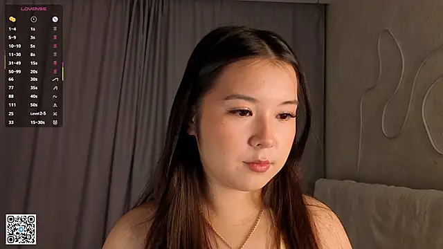 AlberthaEscue online show from September 25, 2025, 4:18 am