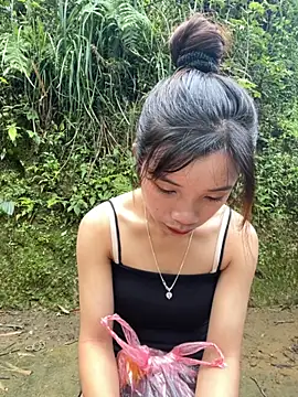 beobeo 2xx online show from October 12, 2025, 1:07 am