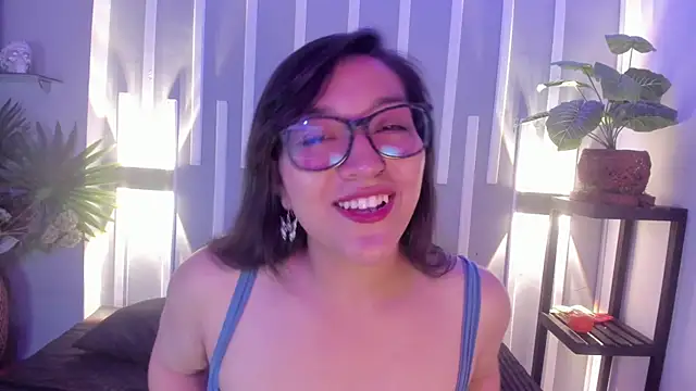 Skye bluee  online show from September 10, 2025, 3:05 am