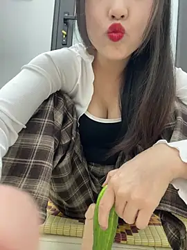 Dieknr online show from February 9, 2026, 2:31 am