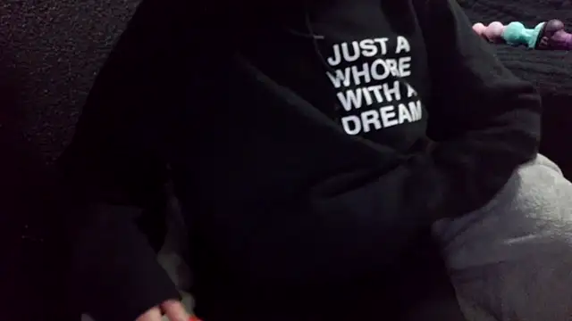 fetishslut4u online show from September 22, 2025, 3:01 am