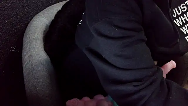 fetishslut4u online show from September 21, 2025, 2:55 pm