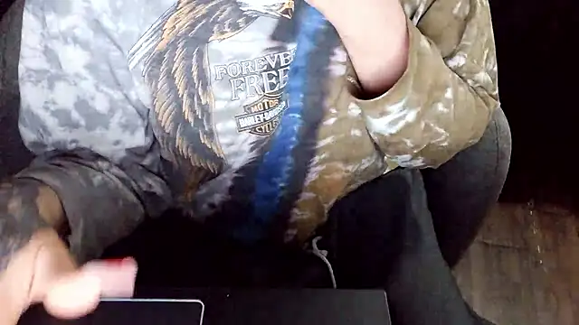 fetishslut4u online show from October 7, 2025, 2:18 pm