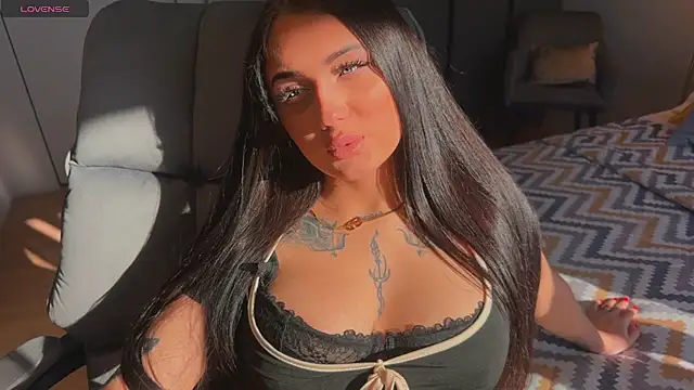 Snapshot of mygoddesshecate chatting on October 18, 2025, 5:20 am mygoddesshecate online show from October 18, 2025, 5:20 am