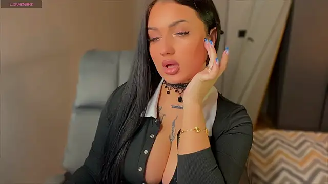 mygoddesshecate online show from March 5, 2026, 2:46 pm