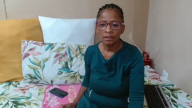 SugarPoppy24xxx online show from November 27, 2025, 4:29 pm