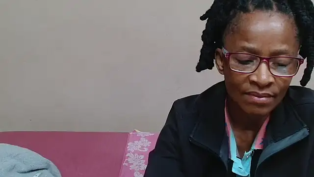 Snapshot of SugarPoppy24xxx chatting on October 19, 2025, 10:40 am SugarPoppy24xxx online show from October 19, 2025, 10:40 am