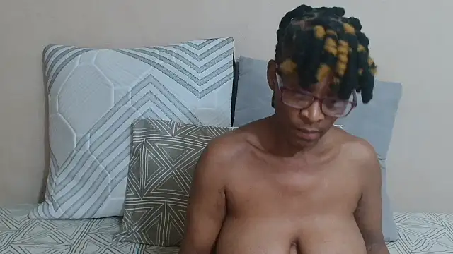 Snapshot of SugarPoppy24xxx chatting on September 28, 2025, 6:15 pm SugarPoppy24xxx online show from September 28, 2025, 6:15 pm