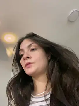 Danielaeliana online show from April 19, 2026, 11:51 pm